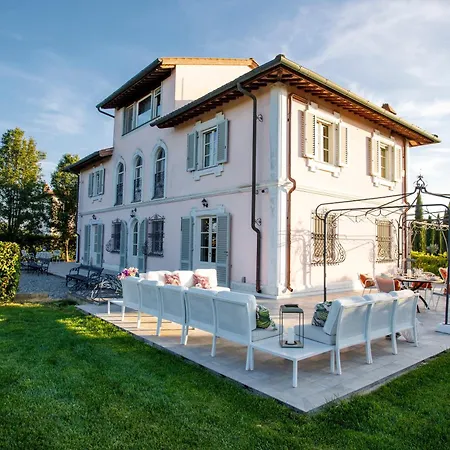 Montefalcone: Charm, Private Pool, And Chef Horská chata Orentano