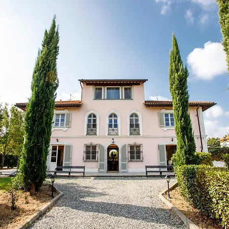 Montefalcone: Charm, Private Pool, And Chef Horská chata *