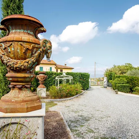 Montefalcone: Charm, Private Pool, And Chef Horská chata